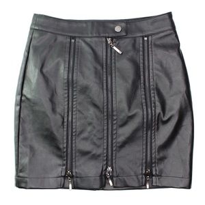 Carmin Zippered Front Faux Leather Mini Skirt Small